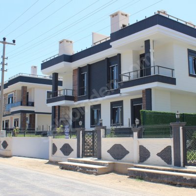 ZEYTİN EMLAK TA ALTINOLUK GÜRE ARASI OTOPARK TERASLI LÜKS VİLLA